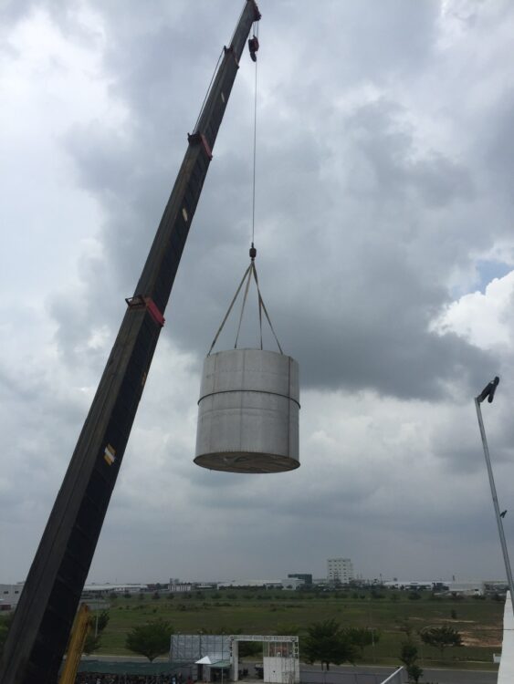 Thi công hệ thống xử lý khí thải - Giải pháp toàn diện cho doanh nghiệp | HOÀI NHƠN - Xử lý nước thải, khí thải sinh hoạt & công nghiệp, cung cấp thiết bị, giải pháp và tư vấn môi trường.